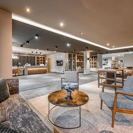 Alpenparks Hotel & Apartment Arlberg Warth Mit Pool Екстериор снимка